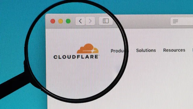 Cloudflare Permet aux Sites de Facturer les Bots IA avec &lsquo;Pay Per Crawl&rsquo;